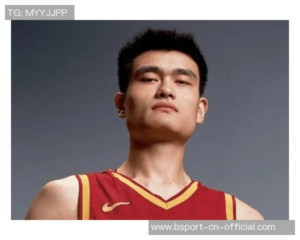 姚明在赛场上多次摔倒的背后：勇气与坚持的故事