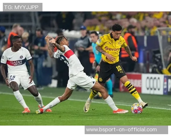 友谊赛精彩回顾切尔西逆转巴黎圣日耳曼帽子戏法引发全场狂欢