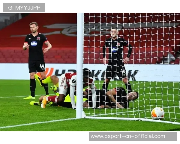 欧联杯激战阿森纳狂胜尤文图斯5-1绝杀瞬间点燃全场激情