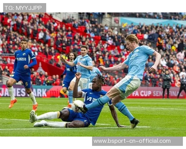 足总杯精彩对决曼城逆转波尔图全场沸腾瞬间回顾与分析 足总杯精彩对决曼城逆转波尔图全场沸腾瞬间回顾与分析