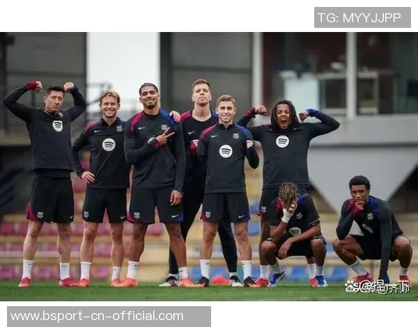 西甲赛场冷门频出多特蒙德与利物浦鏖战平局引发热议