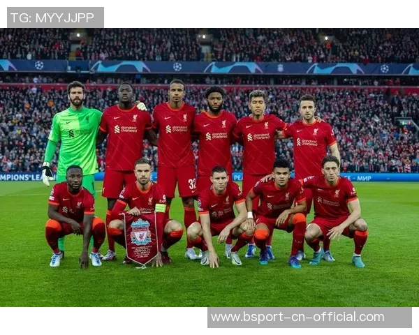 本菲卡逆袭利物浦3-0晋级欧联杯转会传闻引发热议