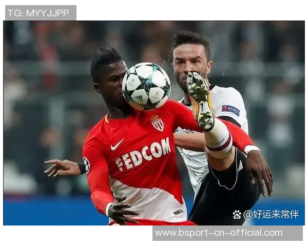 英超激战AC米兰点球大战险胜里昂全场沸腾瞬间回顾 英超激战AC米兰点球大战险胜里昂全场沸腾瞬间回顾