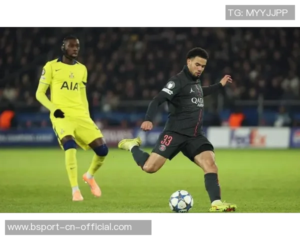 莱比锡逆转巴黎圣日耳曼帽子戏法引爆全场战术解析与精彩瞬间回顾 莱比锡逆转巴黎圣日耳曼帽子戏法引爆全场战术解析与精彩瞬间回顾