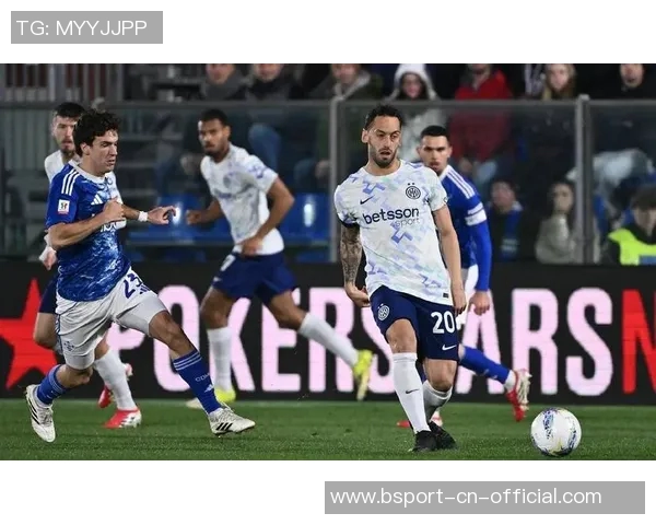 国王杯惊现冷门国米与巴黎圣日耳曼战平争议判罚引发全场热议